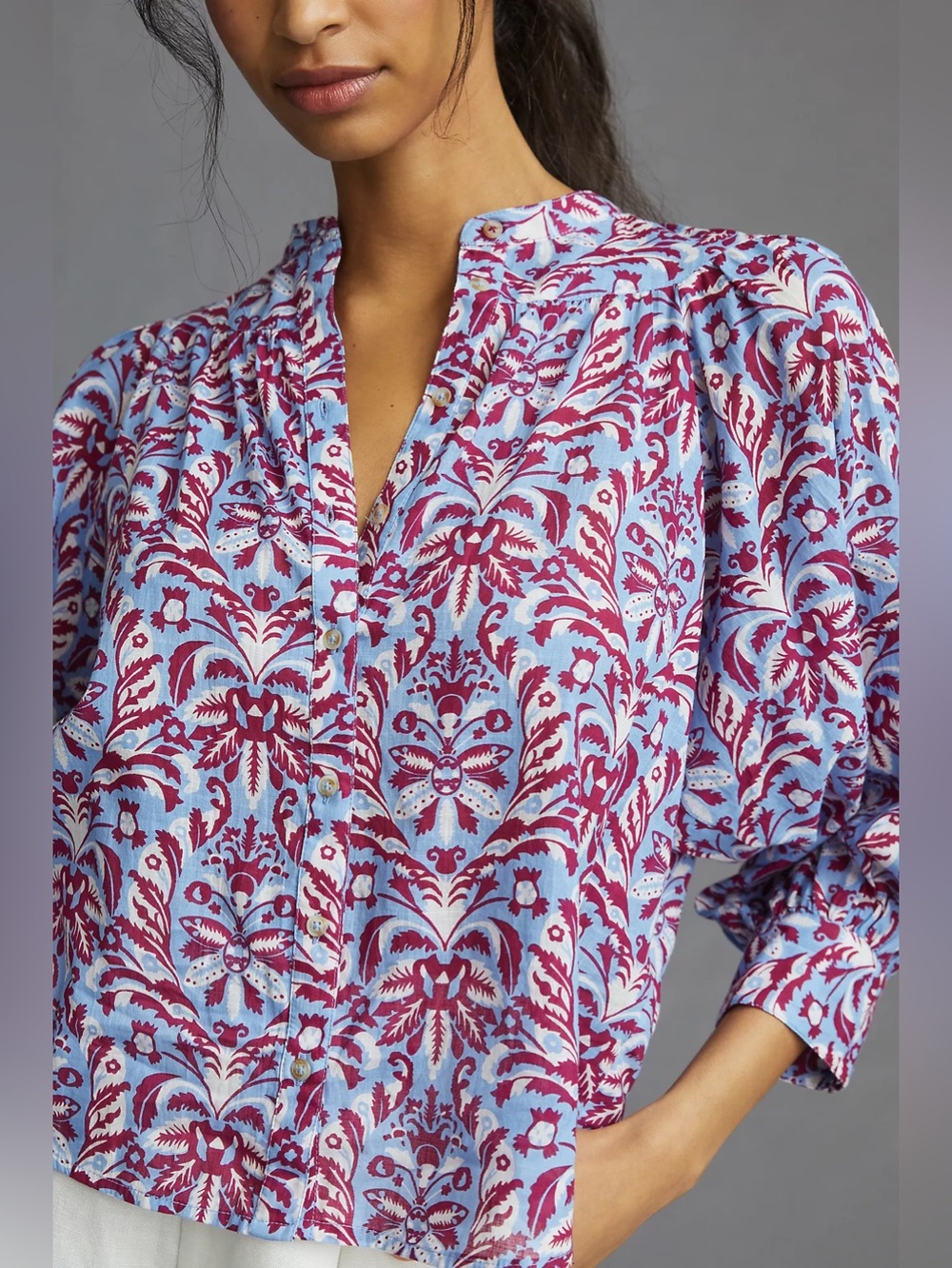 This is a Maeve Puff-Sleeved Buttondown